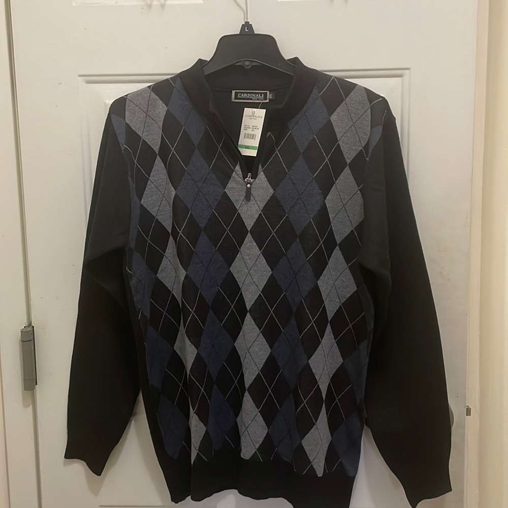 CARDINALI, NWT Men’s XXL quarter zipped sweater, 100% polyester.